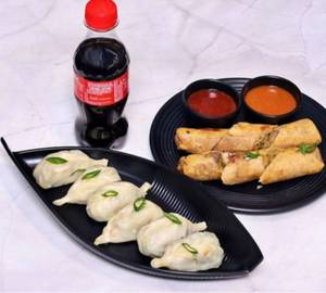 Momos Spring Roll Combo
