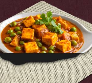 Special Matar Paneer With 4 Plain Paratha