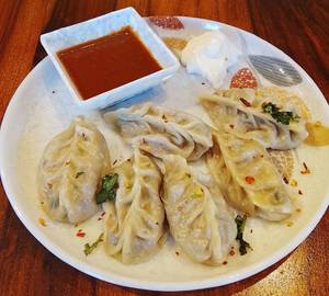 Paneer Steamed Momos [8 pieces]