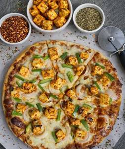 Paneer makhani pizza