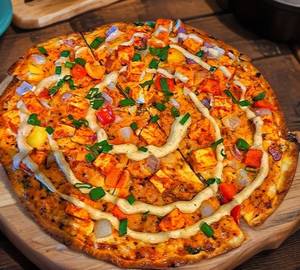 Tandoori paneer tikka pizza