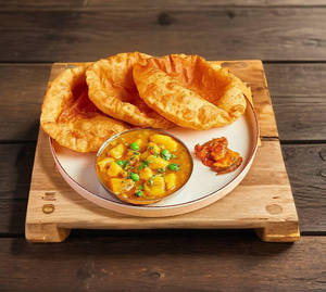 Puri (3 Pcs) Bhaji - Zero Maida