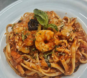 Seafood Linguine Pomodoro