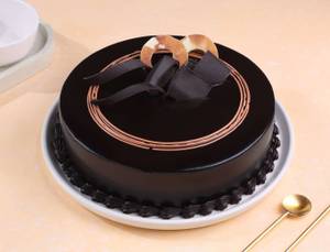 Chocolate Truffle Glaze Cake