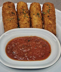 Mozzarella Cheese Sticks With Veg Dip