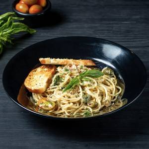 Spaghetti Aglio E Olio Peperoncino