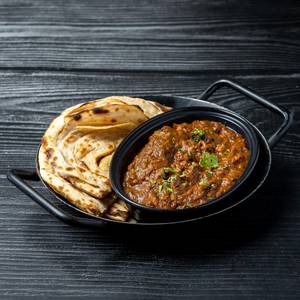 Handi ka Bhuna Murg & Laccha paratha