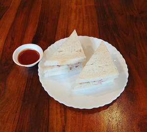 Coleslaw sandwich