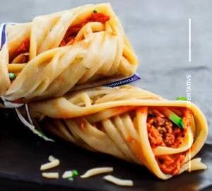 Schezwan Noodles Frankie