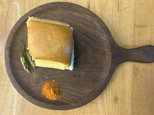 Chipotle Veg Cheese Vada Pav
