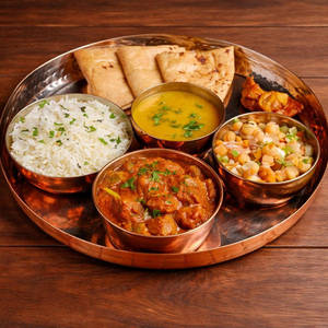 Veg Boss Tiffin Thali
