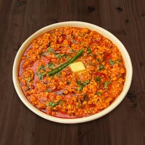 Gravy Panner Bhurji with Butter