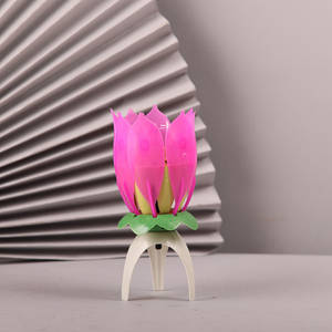 Lotus Candle