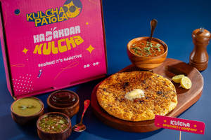 Murg Keema Amritsari Kulcha