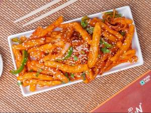 Honey Chilli Potato (With Sesame Seeds)