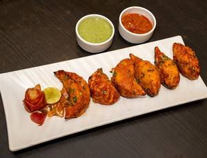 Peri Peri vegetable kurkureMomos [8 Pcs]