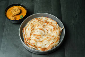 2 Porotta With Chicken Gravy
