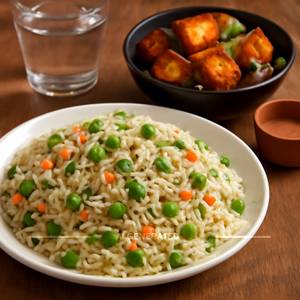 Veg Fried Rice With Chilli Paneer
