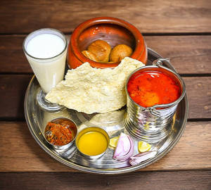 Dal bati thali