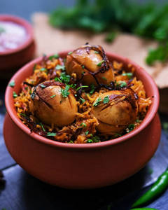 Matka Chicken Dum Biryani