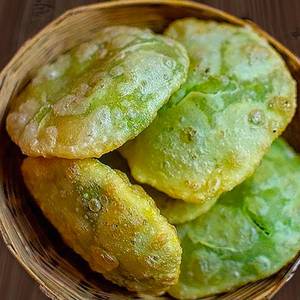 Koraishutir Kochuri (4Pcs)