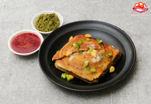 Mayo Corn Capsicum Toast