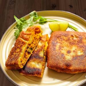 Chicken Muglai Paratha
