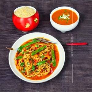 Veg burnt garlic pot noodles ( gravy)