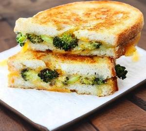 Cheese Broccoli Sandwich