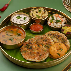 Mini Tiffin Meal Combo with Uttapam
