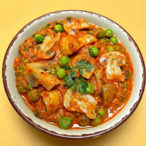 Matar Mashroom
