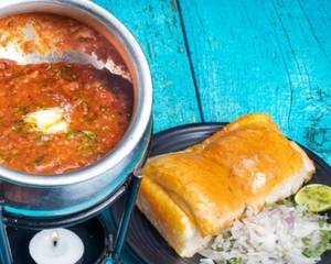 Paneer Pav Bhaji (2 Pcs)