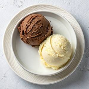 Gelato Al Cioccolato E Vaniglia