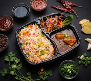 Hot Garlic Paneer With Fried Rice