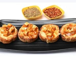 Barbecue Paneer Bruschetta