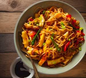 Mixed veg noodles (mushroom / paneer / gobi)