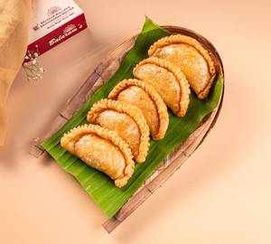 Chandrakala Gujiya