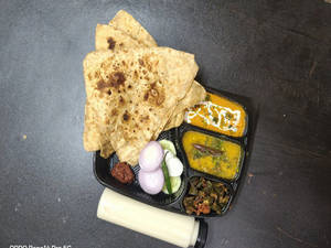 Mom's Tiffin Dabba