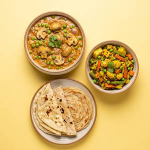 Matar Mashroom Meal With Choice Of Bread