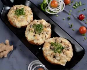 Creamy Mushroom Bruschetta