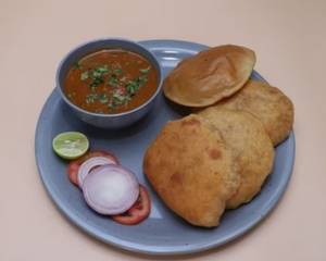 Poori Bhaji (6 Pcs)