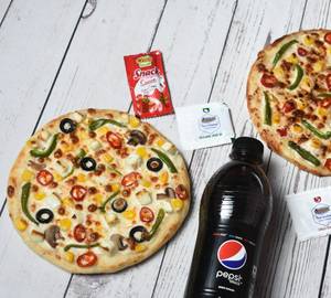 Create Your Flavor Fun Pizza Combo (2 Box) With 7Up (250 Ml) [7 Inches]