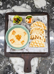 Classic Creamy Hummus