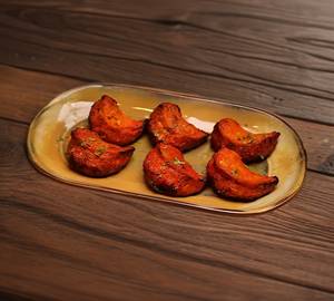 Cheese corn tandoori momos