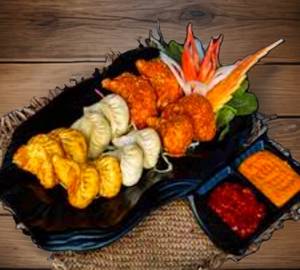 Paneer Momos Platter [12 Pcs]