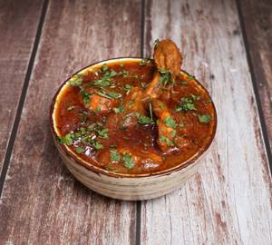 Chicken Masala [Half] With 2 Paratha Combo