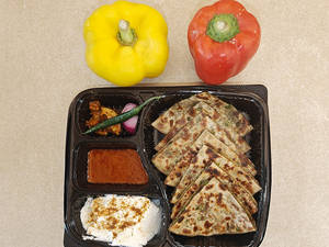 Desi Ghee Dhania Mircha Paratha  (2 Pcs)