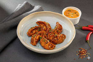 Manchurian Chicken Momo