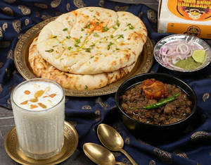 Chole Kulcha (full) + Punjab Di Lassi