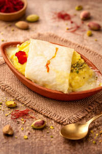 Kesar Malai Roll